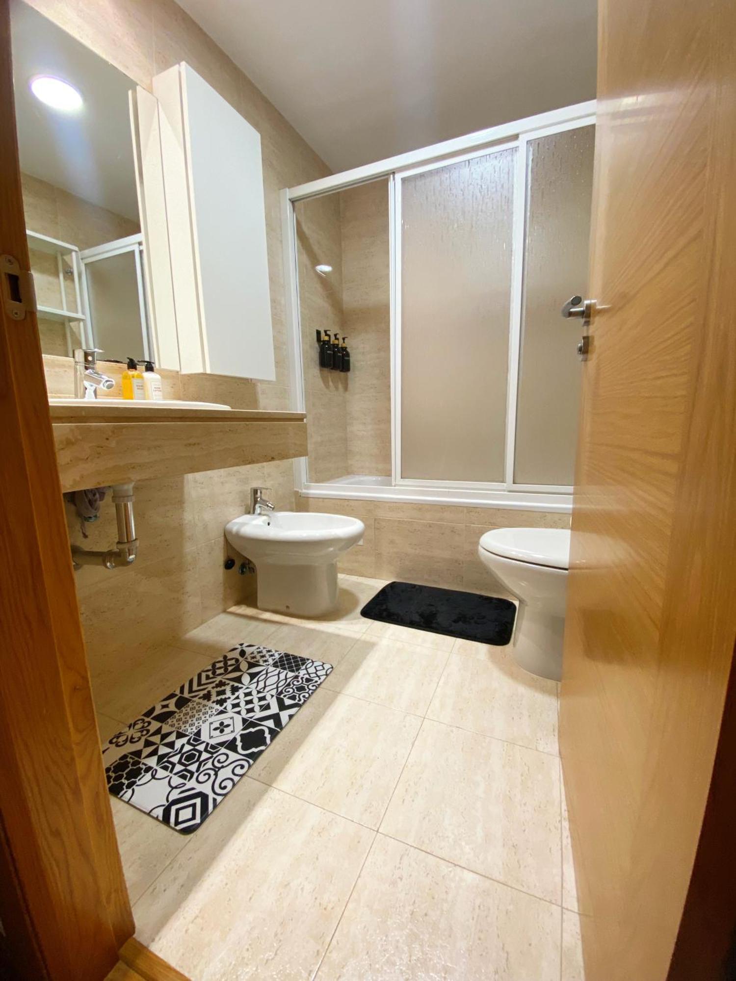 Apartamento Centro De Понтеведра Екстериор снимка